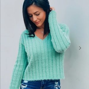 Keep you close sweater size L